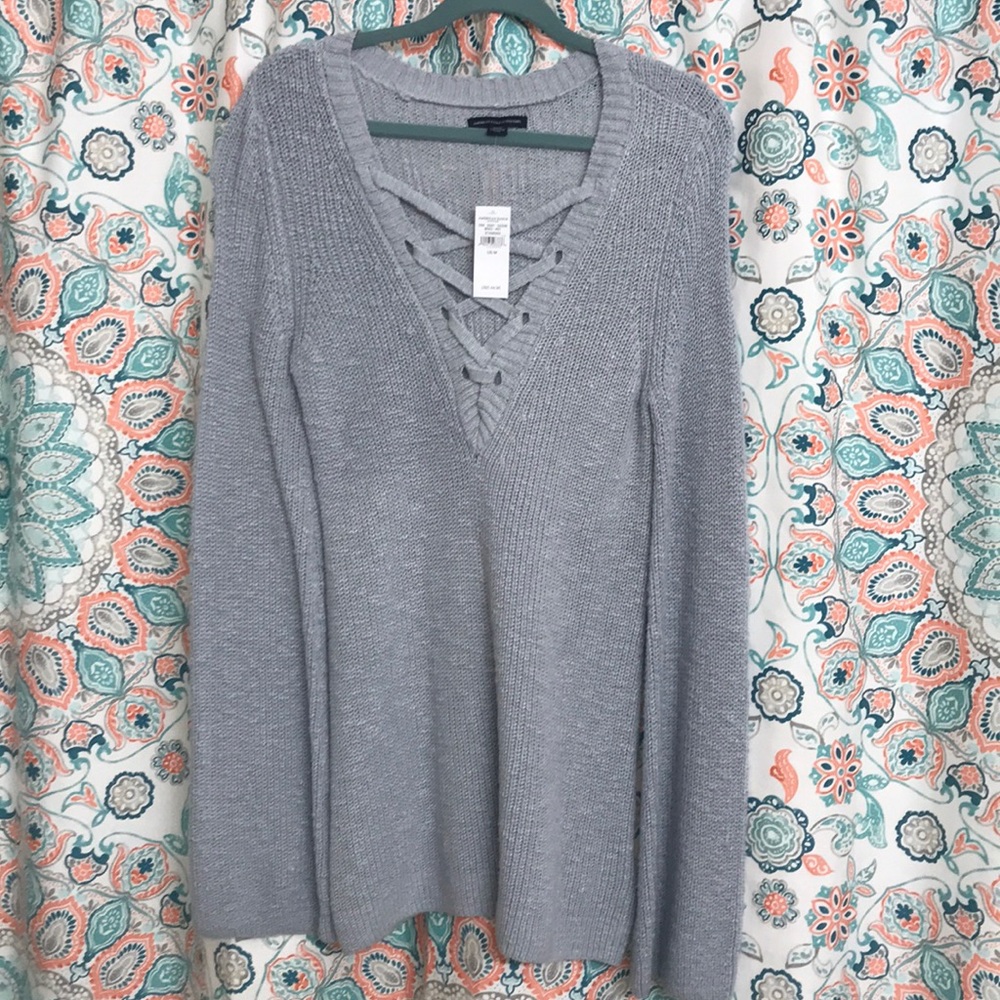 Brand new AE sweater